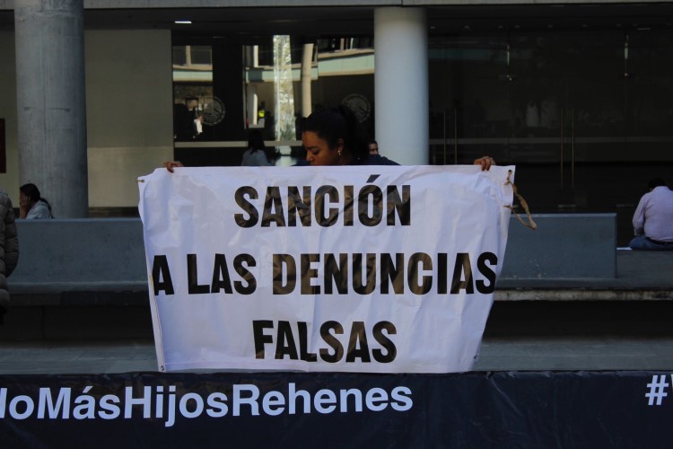 LA VEN SEXISTA. Los manifestantes no respaldan las legislaciones en la materia avaladas en el país. (Foto: Jorge Alberto Mendoza)